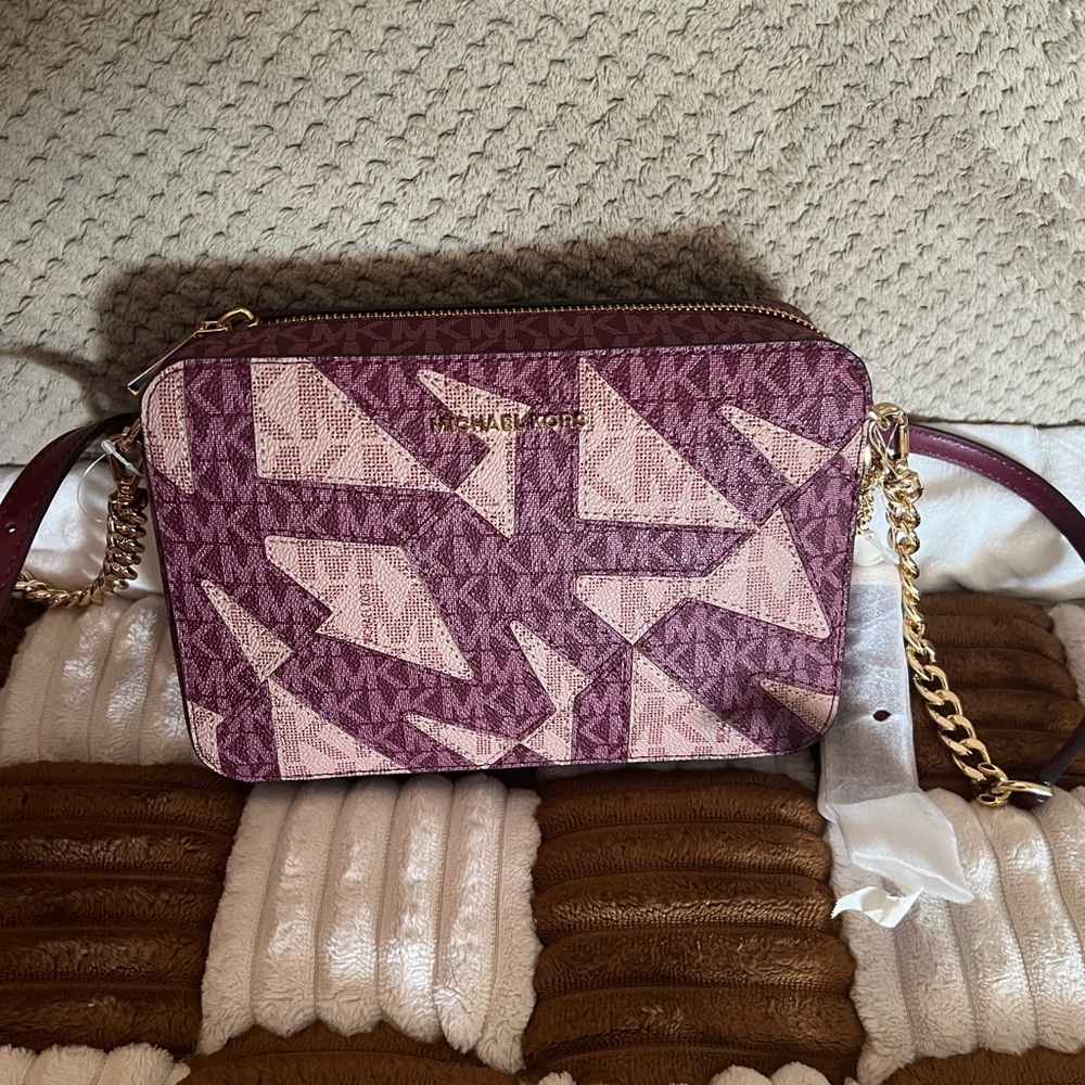 Michael Kors Jet Set Medium Camera Bag in Dark Berry Multi NWTS!